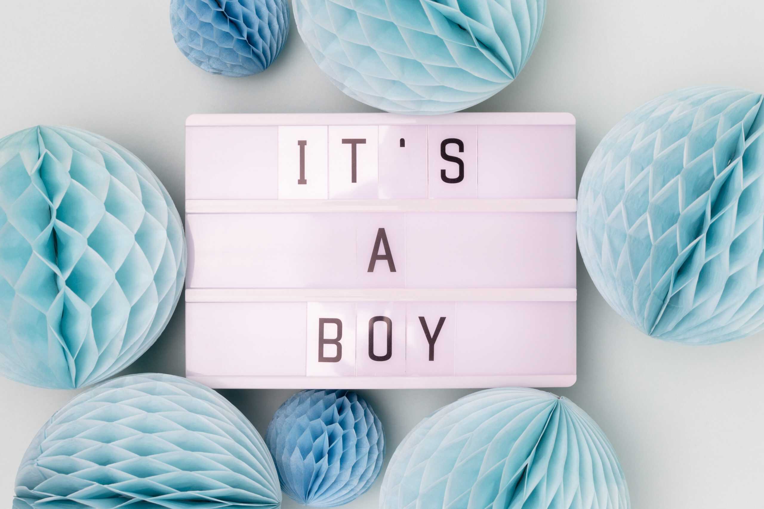 It's,A,Boy.,Lightbox,With,Letters,And,Tissue,Paper,Balls